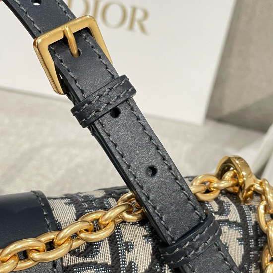 DIOR 30 Montaigne Blue Oblique Jacquard Chain Bag