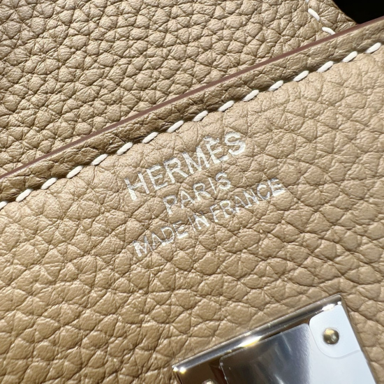 Hermès Birkin 25 Etoupe Togo Handbag 