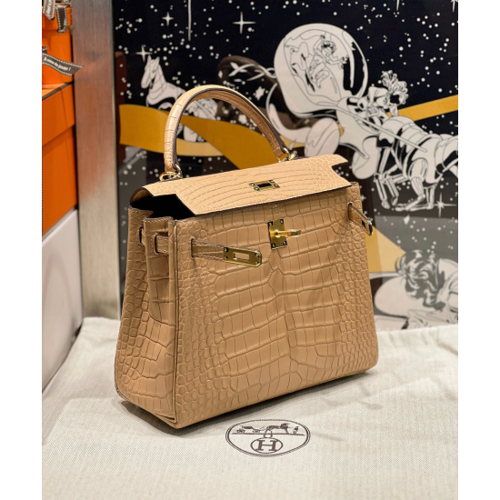 Hermès Kelly 25 Chai Matte Alligator Handbag 