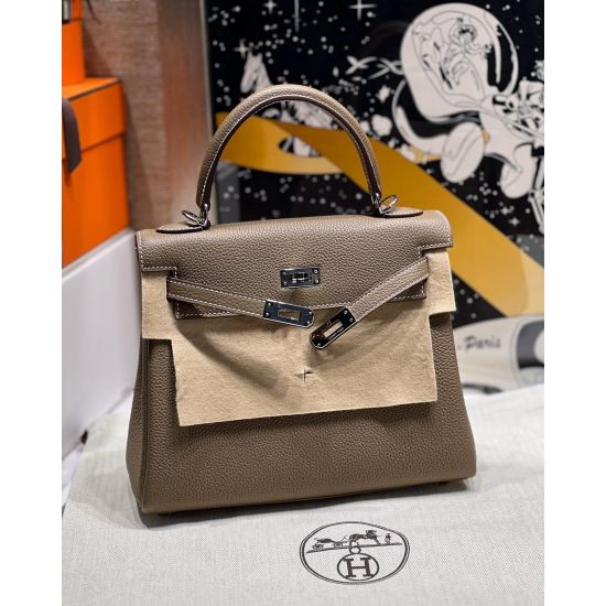 Hermès Kelly 25 Etoupe Togo Handbag 